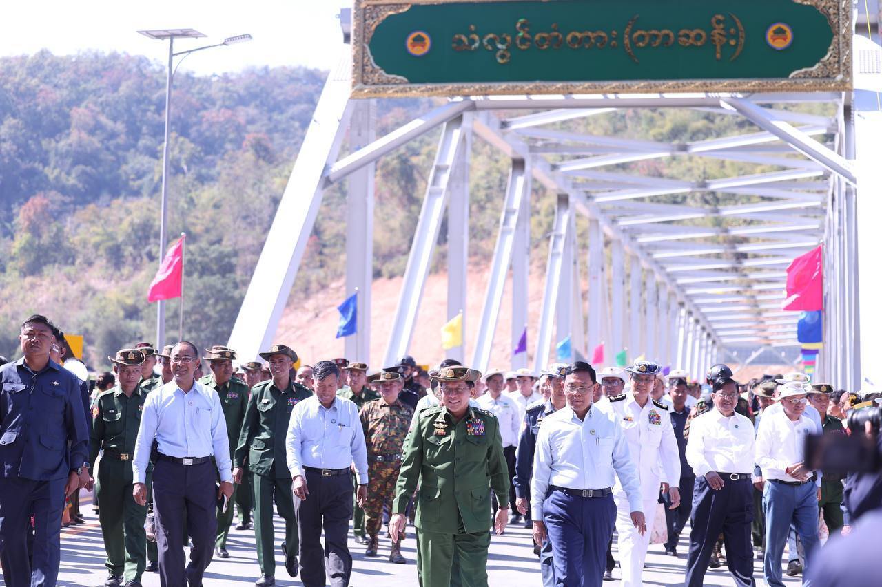 သံလွင်တံတား(တာဆန်း)ကို ဗိုလ်ချုပ်မှူးကြီး ဖွင့်လှစ်