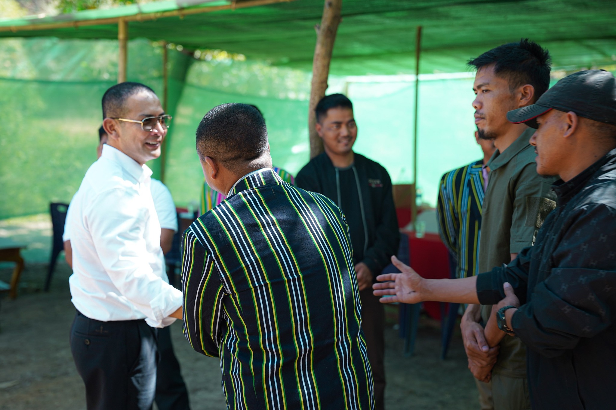 General Twan Mrat Naing and Chin Group Meet for Discussions