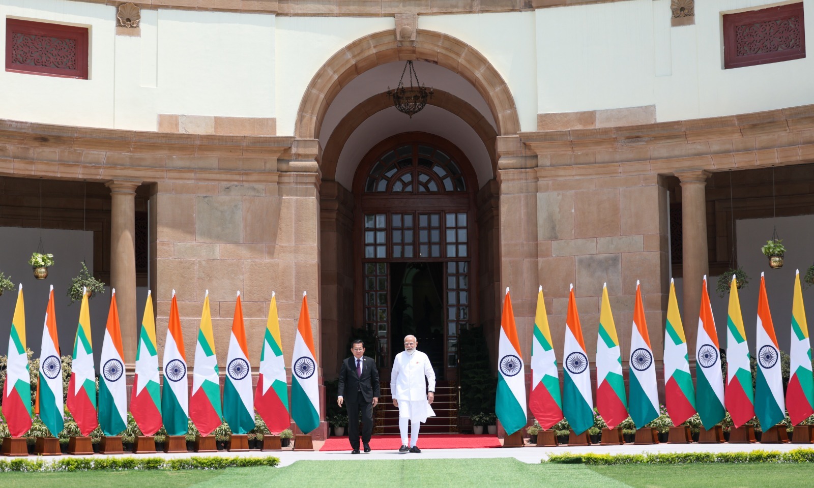 Myanmar President Expresses Desire to Cooperate with India