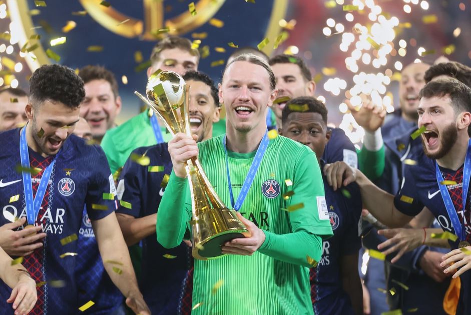 ဂိုးသမားရဲ့ လက်စွမ်းပြမှုနဲ့ Intercontinental ဖလား PSG ရရှိ