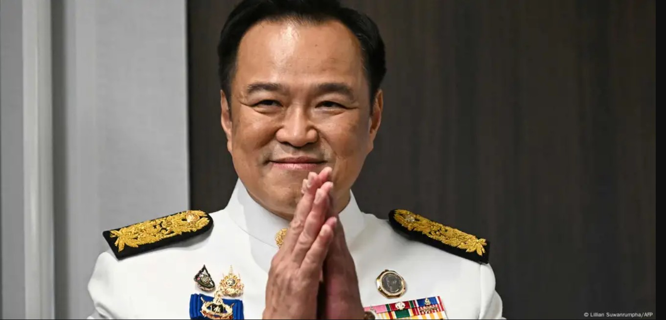 ထိုင်းဝန်ကြီးချုပ်သစ် အနူတင်ဆိုတာ ဘယ်သူလဲ
