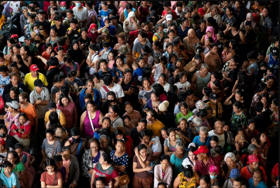 ဖိလစ်ပိုင်တွင် မုန်တိုင်းကြောင့် လူ ၁ သန်းကျော် အိုးအိမ်မဲ့ဖြစ်