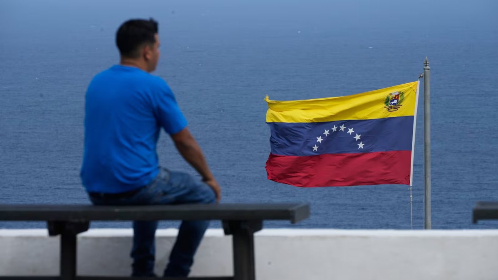 ဗင်နီဇွဲလားအနီး ရေနံတင်သင်္ဘောကို အမေရိကန် ဟန့်တားခဲ့ 