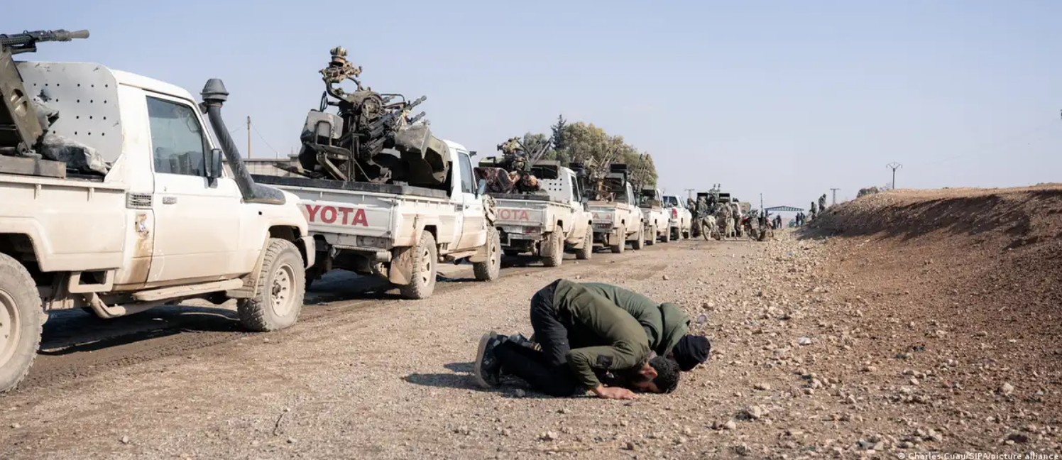 SDF နှင့် ဆီးရီးယားစစ်တပ် တိုက်ခိုက်နေချိန် IS များ ထောင်းမှထွက်ပြေး