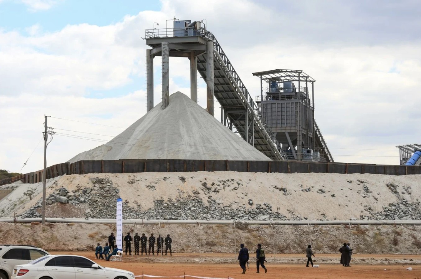 တရုတ်က သတ္တုတွင်းကဏ္ဍအတွက် ဒေါ်လာ ၁၂၀ ဘီလျံကျော် ရင်းနှီးမြှုပ်နှံ