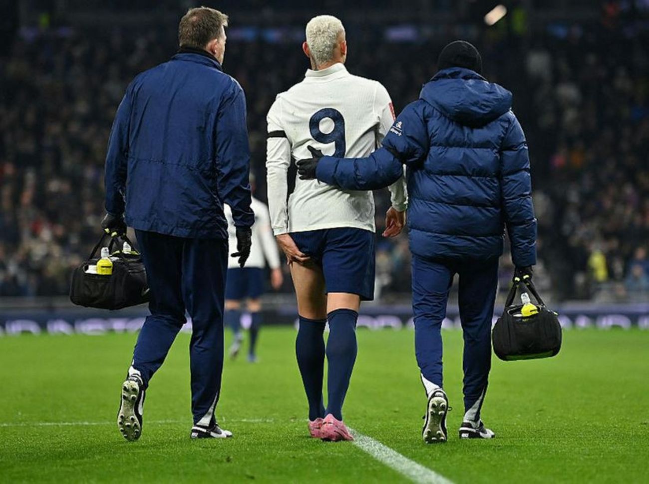 ဒဏ်ရာကြောင့် ရစ်ချာလီဆန် ၇ ပတ်ကြာ အနားယူရမယ် 