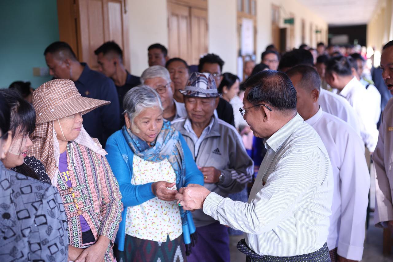 ယာယီသမ္မတ ရွေးကောက်ပွဲမဲပေးမှု ပြည်သူ့အသံ နားထောင်