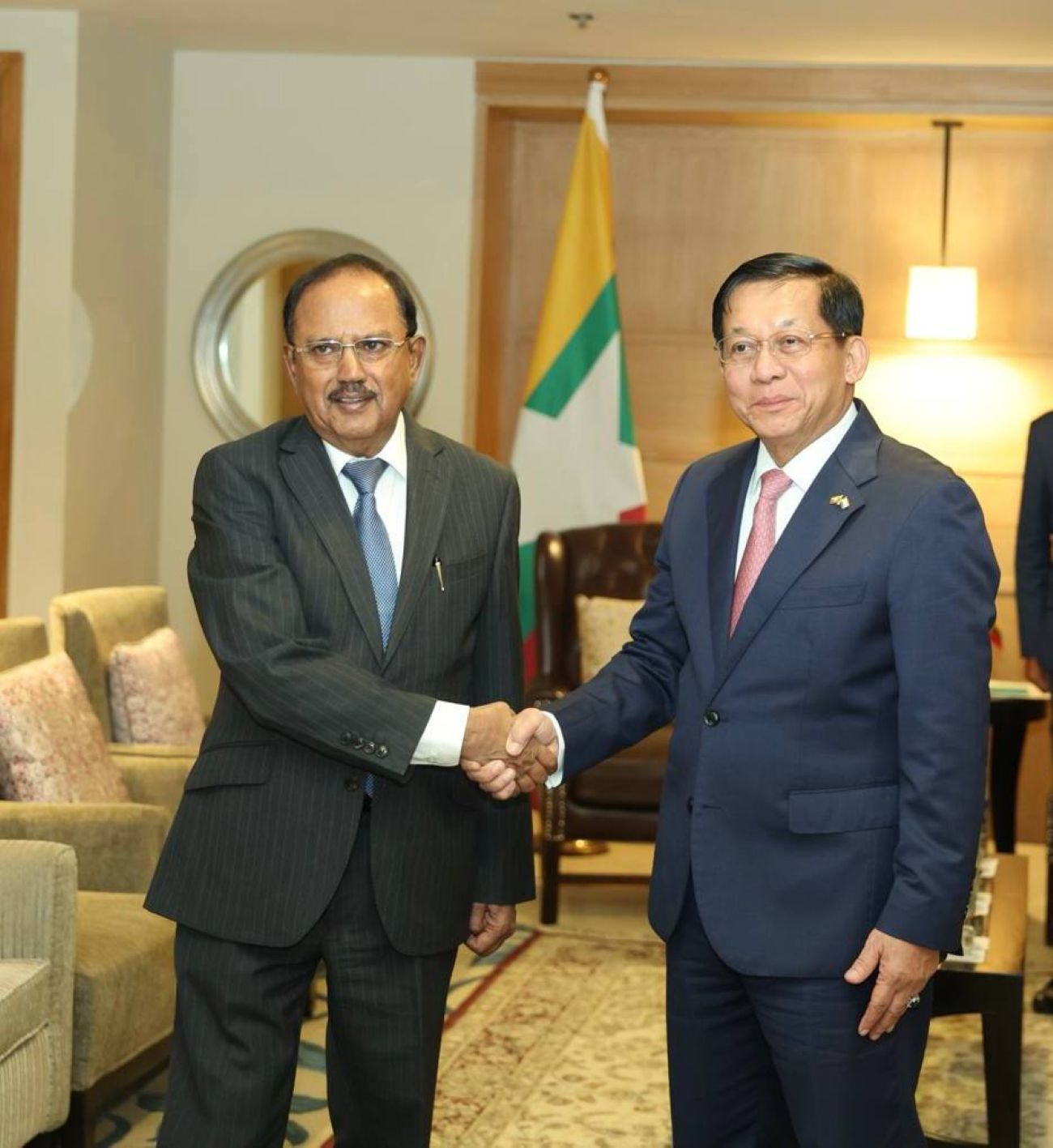 နယ်စပ်လုံခြုံရေး အိန္ဒိယအမျိုးသားလုံခြုံရေးအကြံပေးနှင့် သမ္မတ ဆွေးနွေး