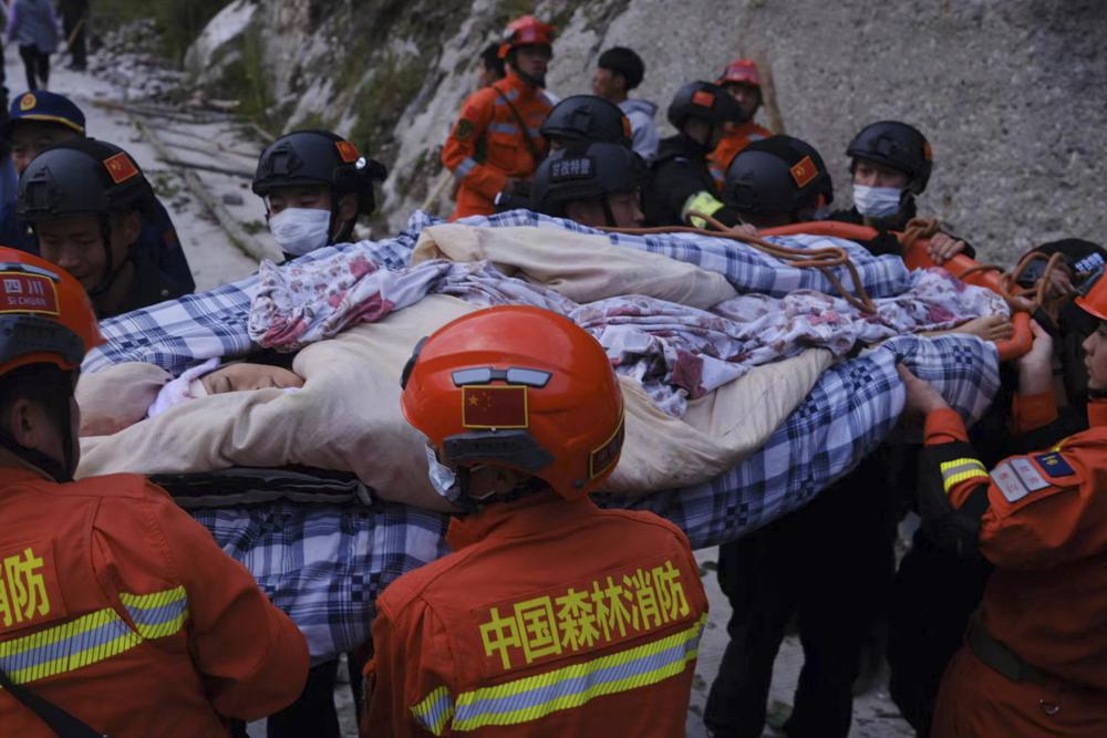 တရုတ်အနောက်တောင်ပိုင်း ငလျင်လှုပ်၊ မြေပြို၍ လူ ၄၆ ဦးသေဆုံး