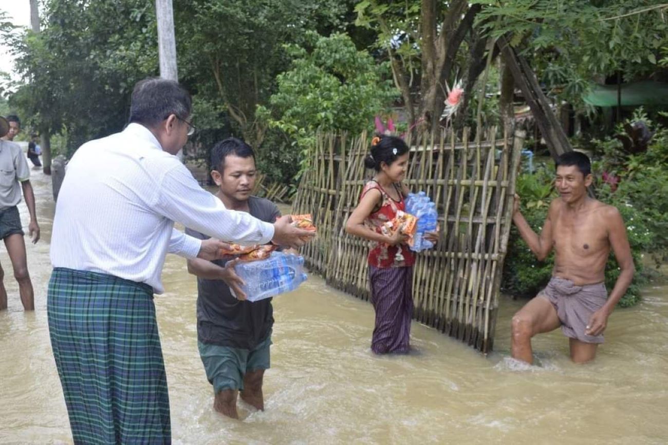 ပဲခူးတိုင်း ရေဘေးသင့်ပြည်သူများအား အကူအညီများပေး