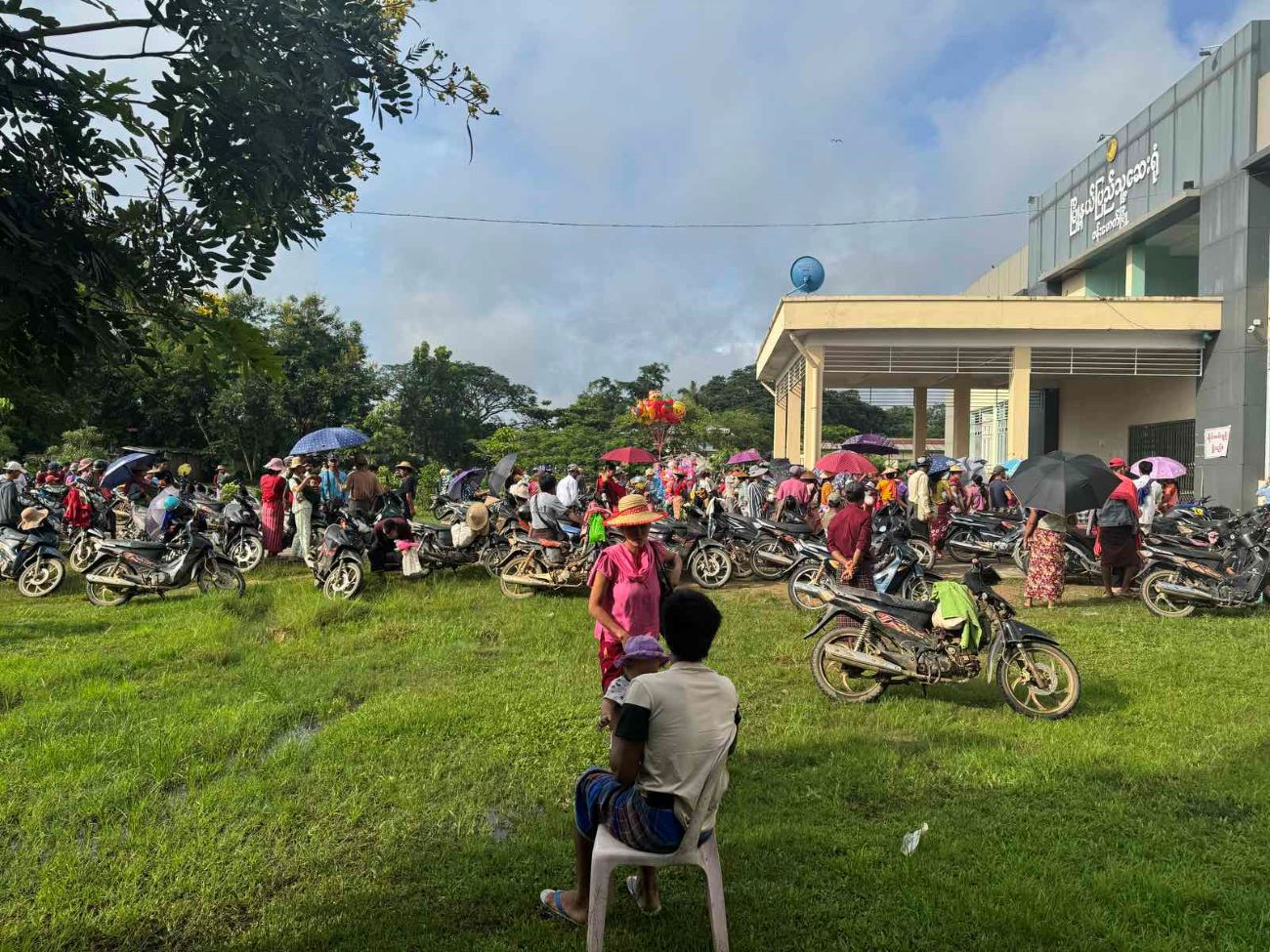 ဗန်းမောက်မှာ ငှက်ဖျားနှင့်တုတ်ကွေး ကာကွယ်ဆေးထိုးပေး