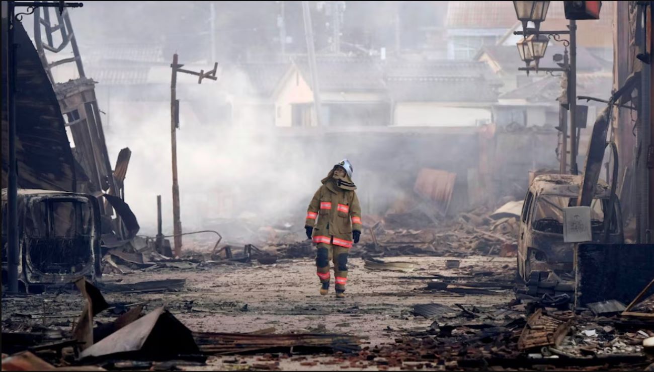 ဂျပန်တွင် ၇ ဒသမ ၅ အဆင့်ရှိ ငလျင်လှုပ်၍ လူ ၃၀ ဒဏ်ရာရ