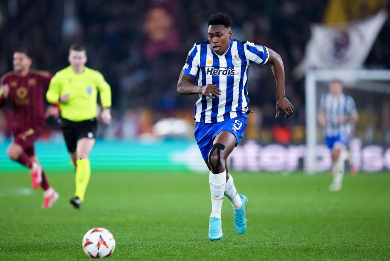 ပေါ်တိုတိုက်စစ်မှူး ဆာမူကို ခေါ်ယူဖို့ စပါး စိတ်ဝင်စား