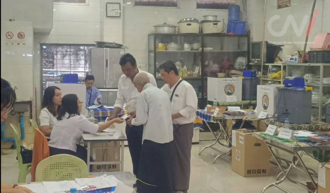 သက်ကြီးရွယ်အိုများ ရွေးကောက်ပွဲ မဲလာပေး 