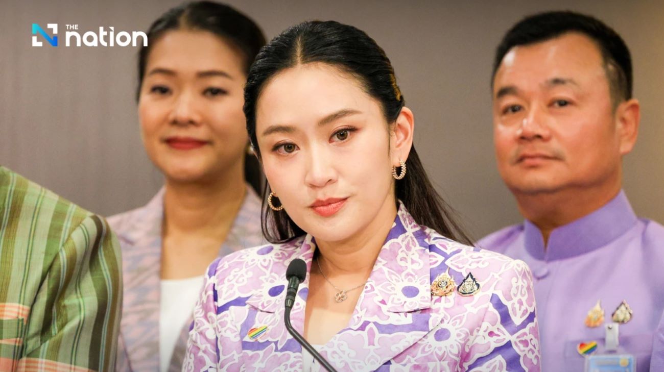 ထိုင်းအစိုးရအဖွဲ့ နိုင်ငံရေးဖိအားများနှင့် ရင်ဆိုင်နေရ