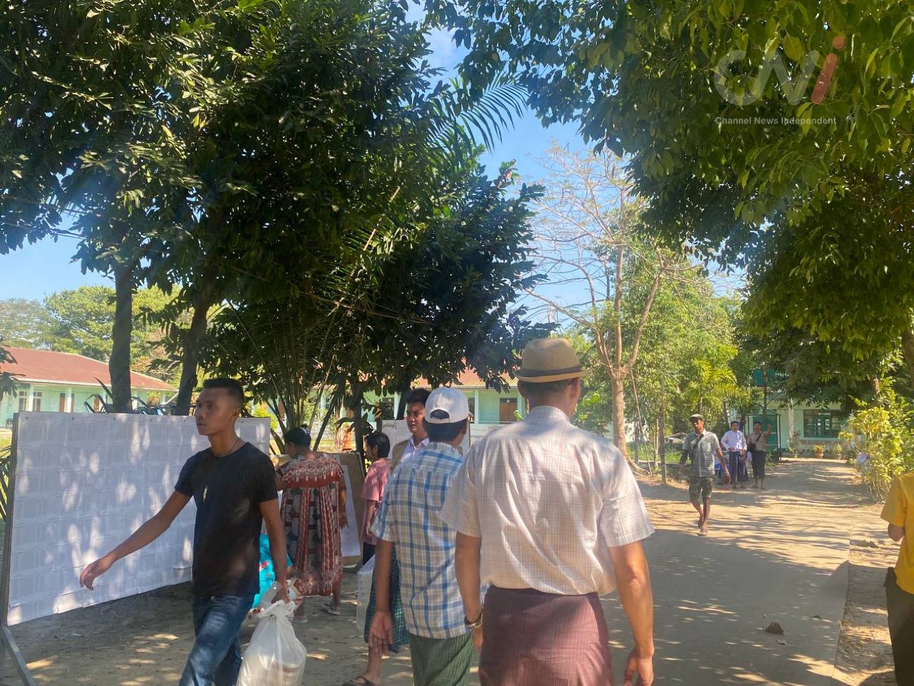 သင်္ဃန်းကျွန်းက မဲရုံ ၁-၂ တွင် ၅၀၀ ကျော် မဲလာပေး