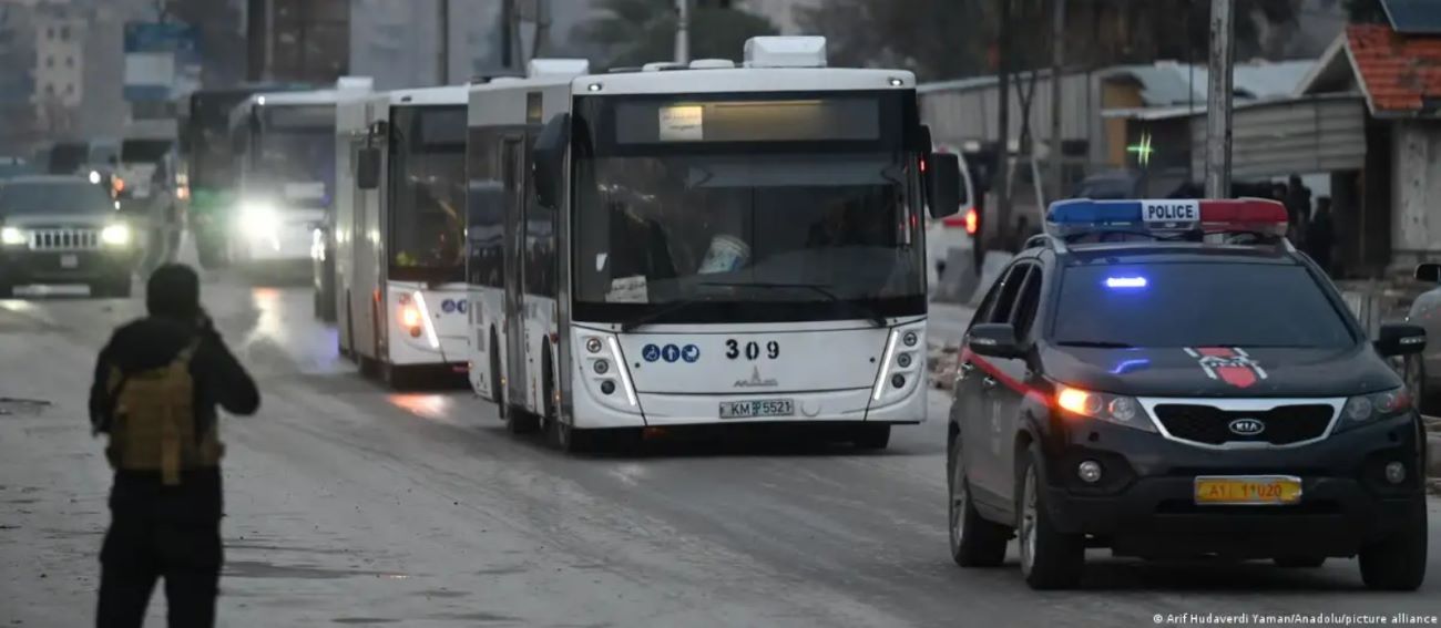 ဆီးရီးယား၏ အလက်ပိုမြို့မှ ကာ့ဒ်တပ်ဖွဲ့ဝင်များ ထွက်ခွာ