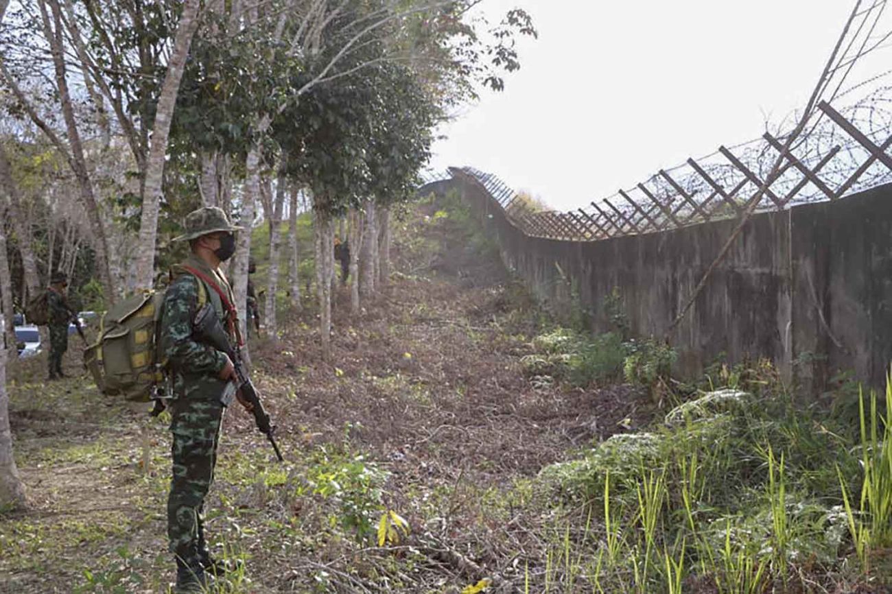 အလုပ်မဖြစ်သည့် နယ်စပ်တံတိုင်း