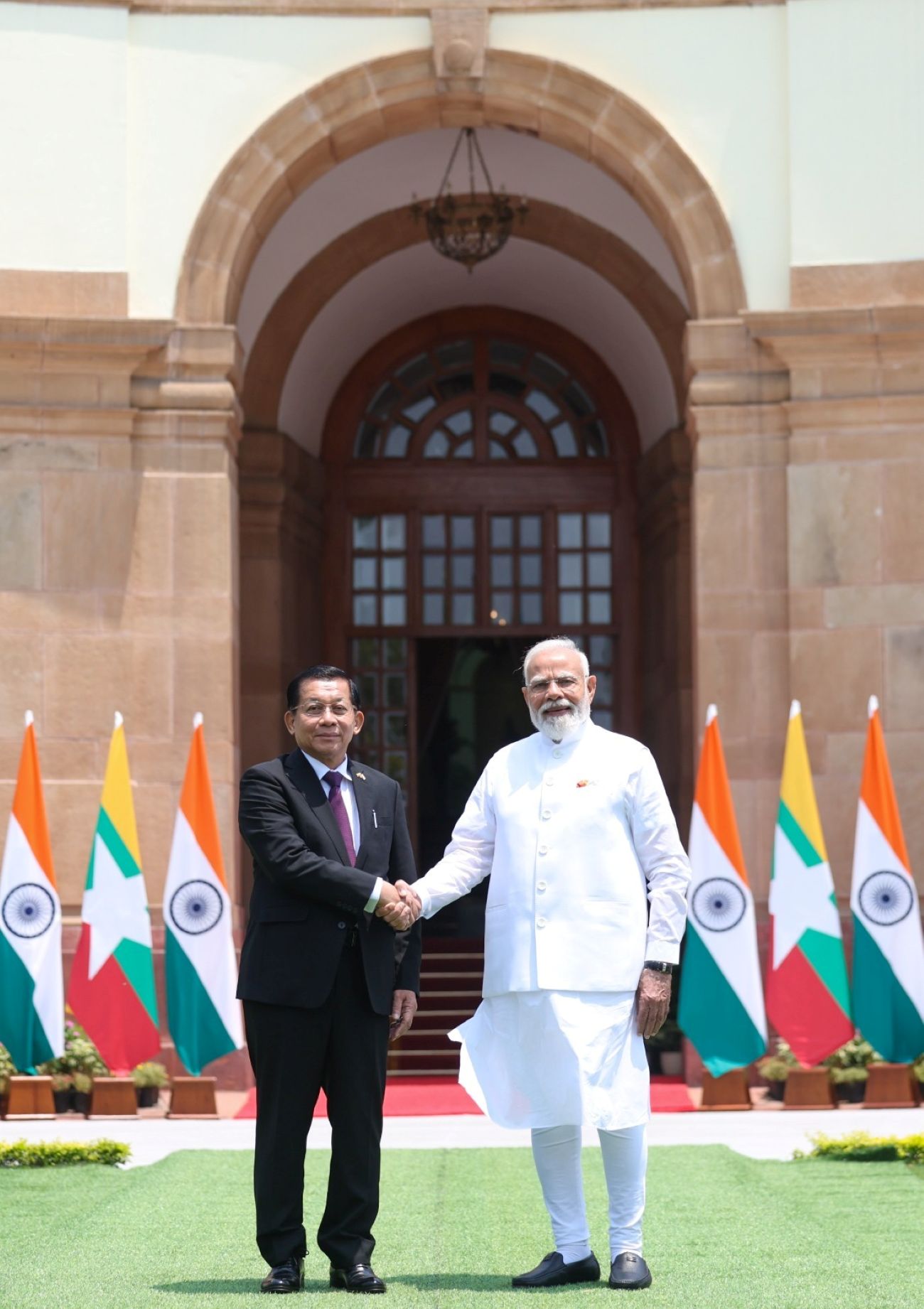 Modi and U Min Aung Hlaing Discuss Rare Earth Elements