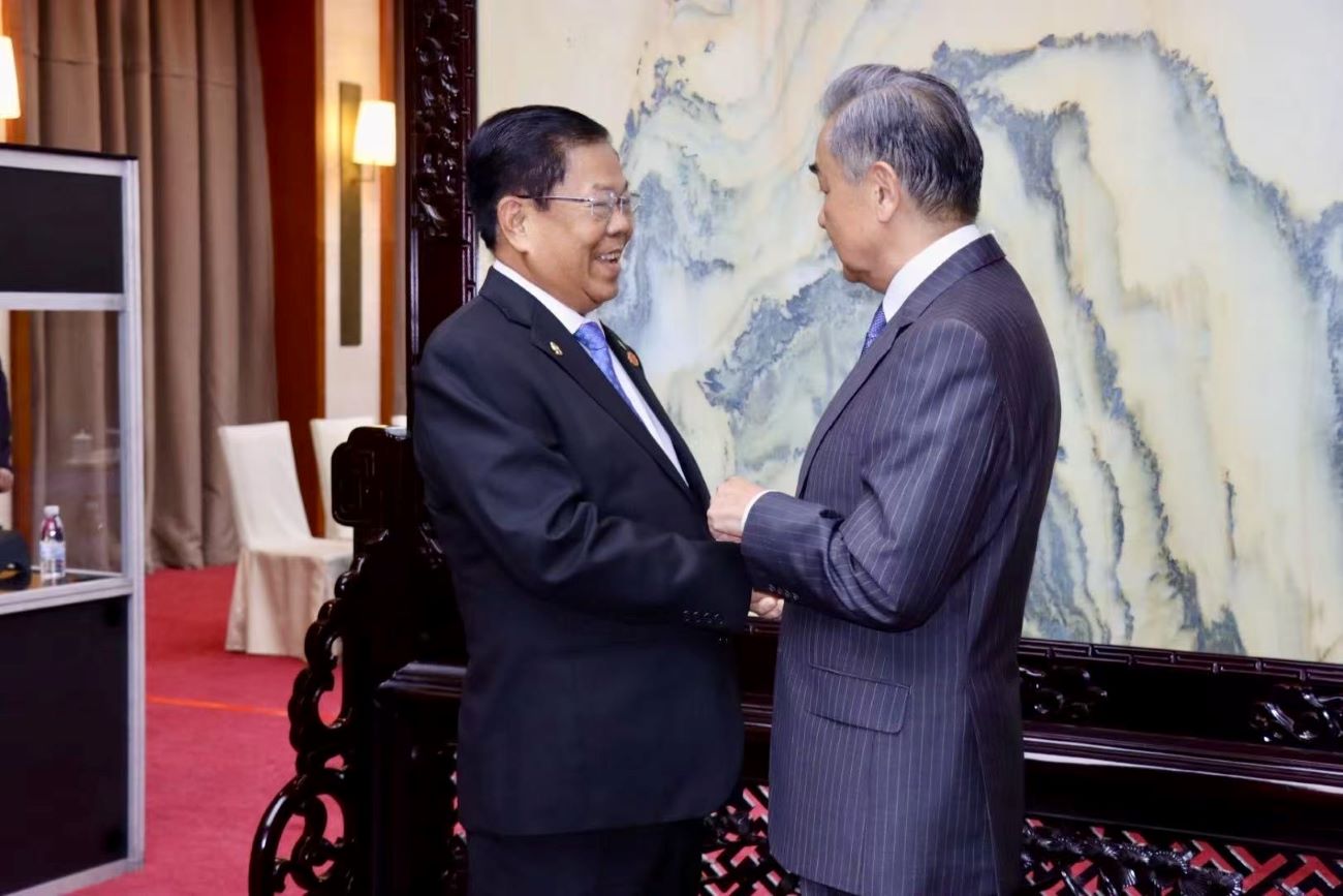 မြန်မာတံခါးဖွင့်၍ အားလုံးပါဝင်ရေးကို အလေးထားသင့်ဟု ဝမ်ယိ ပြော
