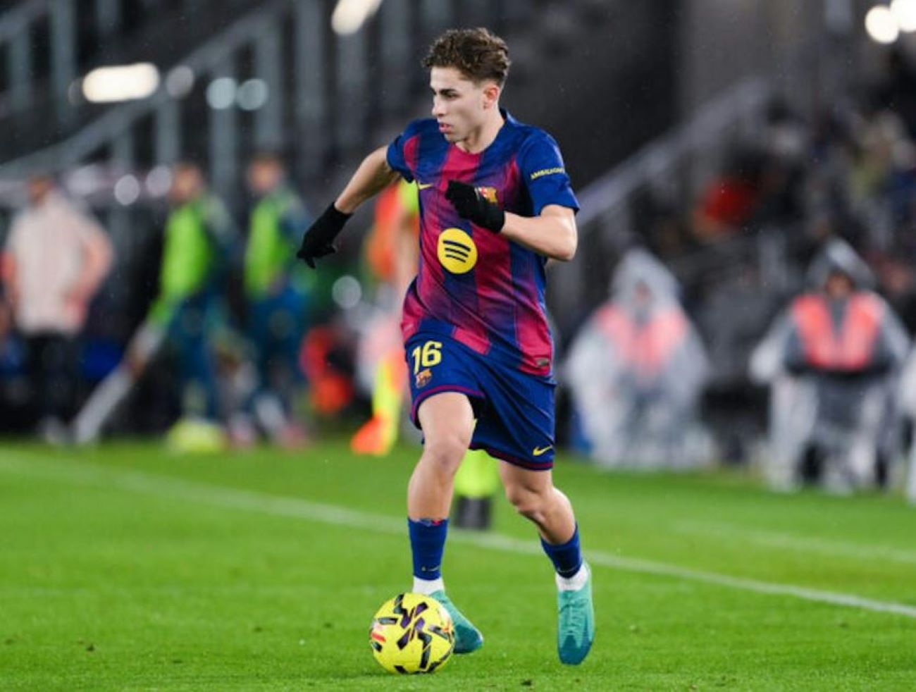 ဘာစီလိုနာနဲ့ ဖာမင်လိုပက်ဇ် စာချုပ်သက်တမ်းတိုးဖို့ သဘောတူ