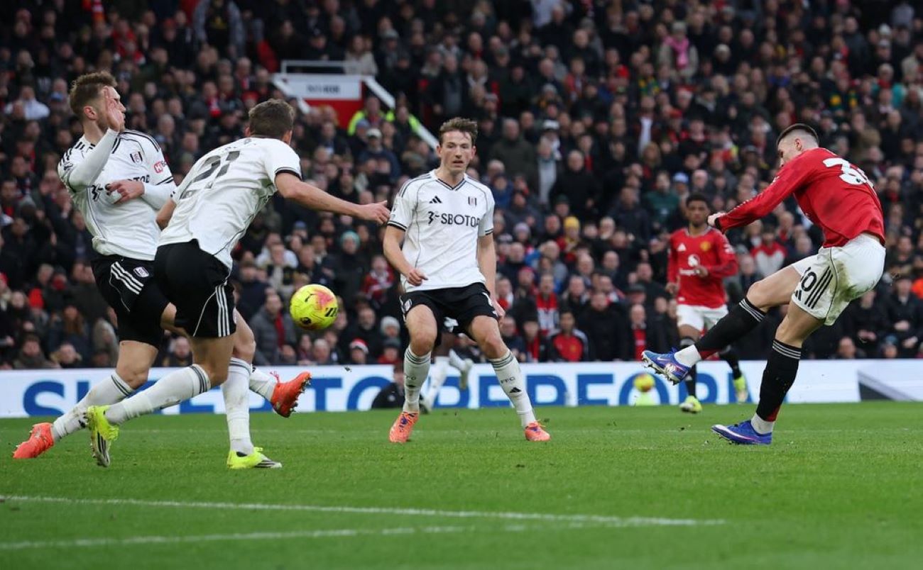 အနိုင်ဂိုးရှင် ဆက်စ်ကိုအား မိုက်ကယ်ကာရစ် ချီးကျူး 