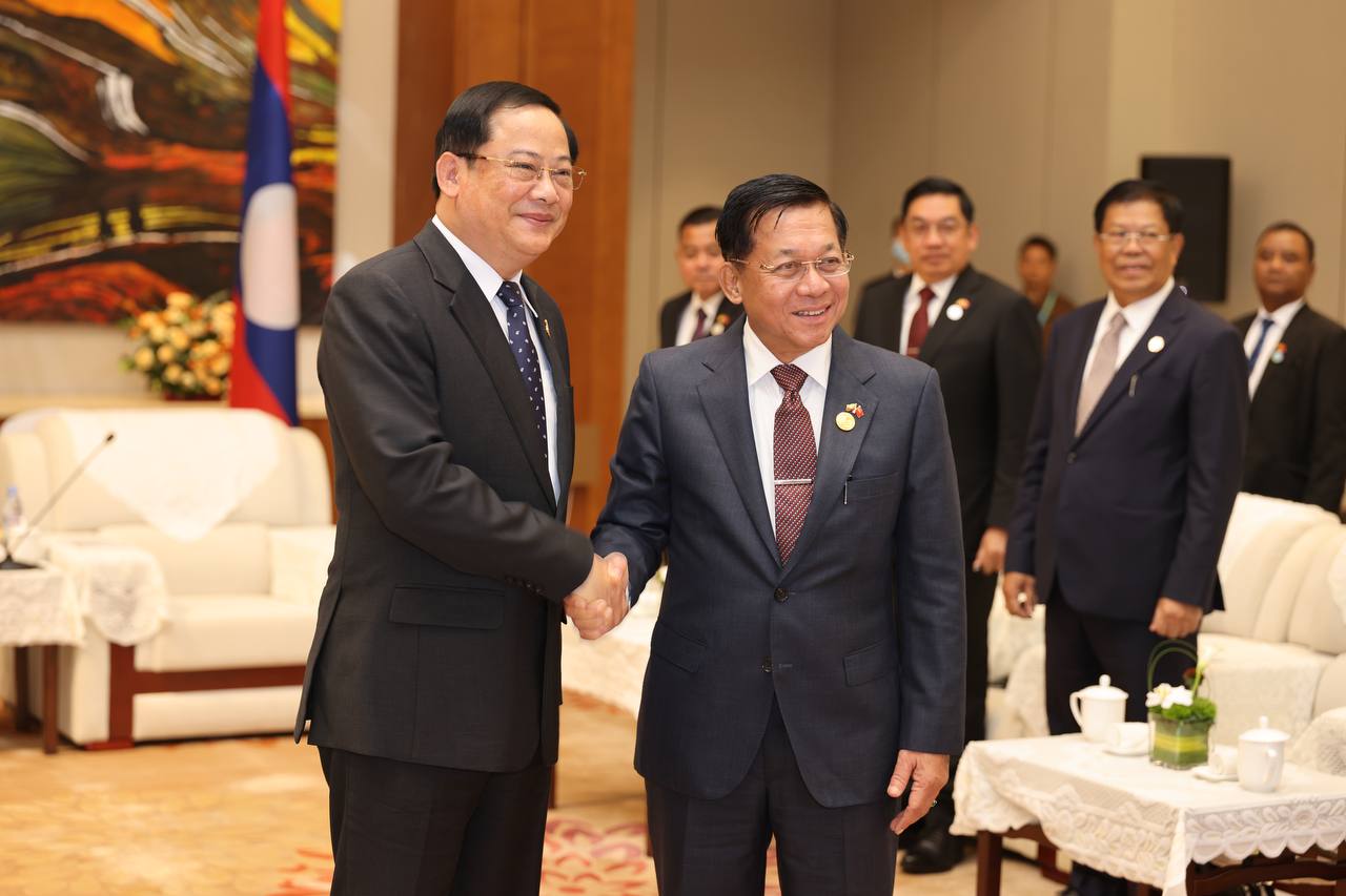 SAC chairman discusses issue of Myanmar with PMs of Laos and Cambodia