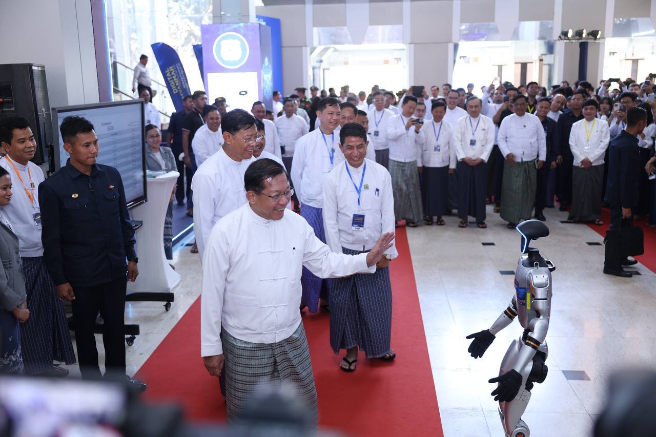 ဒစ်ဂျစ်တယ်မြန်မာ နည်းပညာပြပွဲ ဖွင့်လှစ်