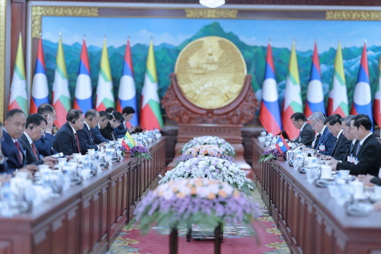 မြန်မာ-လာအို သမ္မတနှစ်ဦး တွေ့ဆုံ ဆွေးနွေး