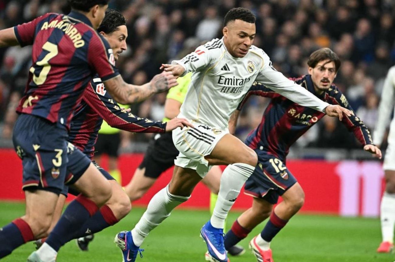 တစ်သင်းလုံးကို လှောင်ပြောင်ဖို့ ပရိသတ်တွေကို ဘတ်ပီ ပြော 