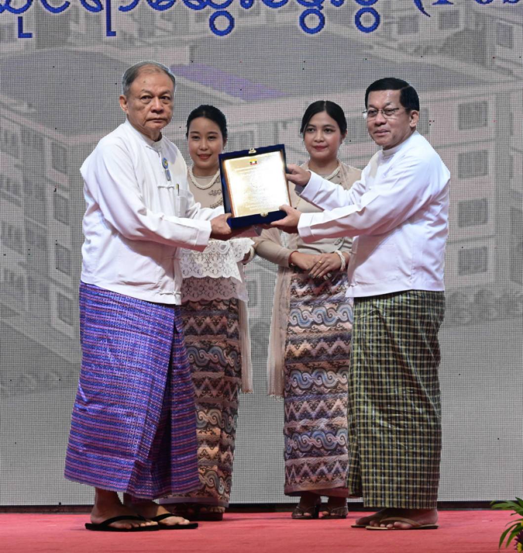 ငလျင်ပြန်လည်ထူထောင်ရေး ကျပ်ငွေ ၂ ထရီလီယံ ဆက်ထောက်ပံ့ပေး