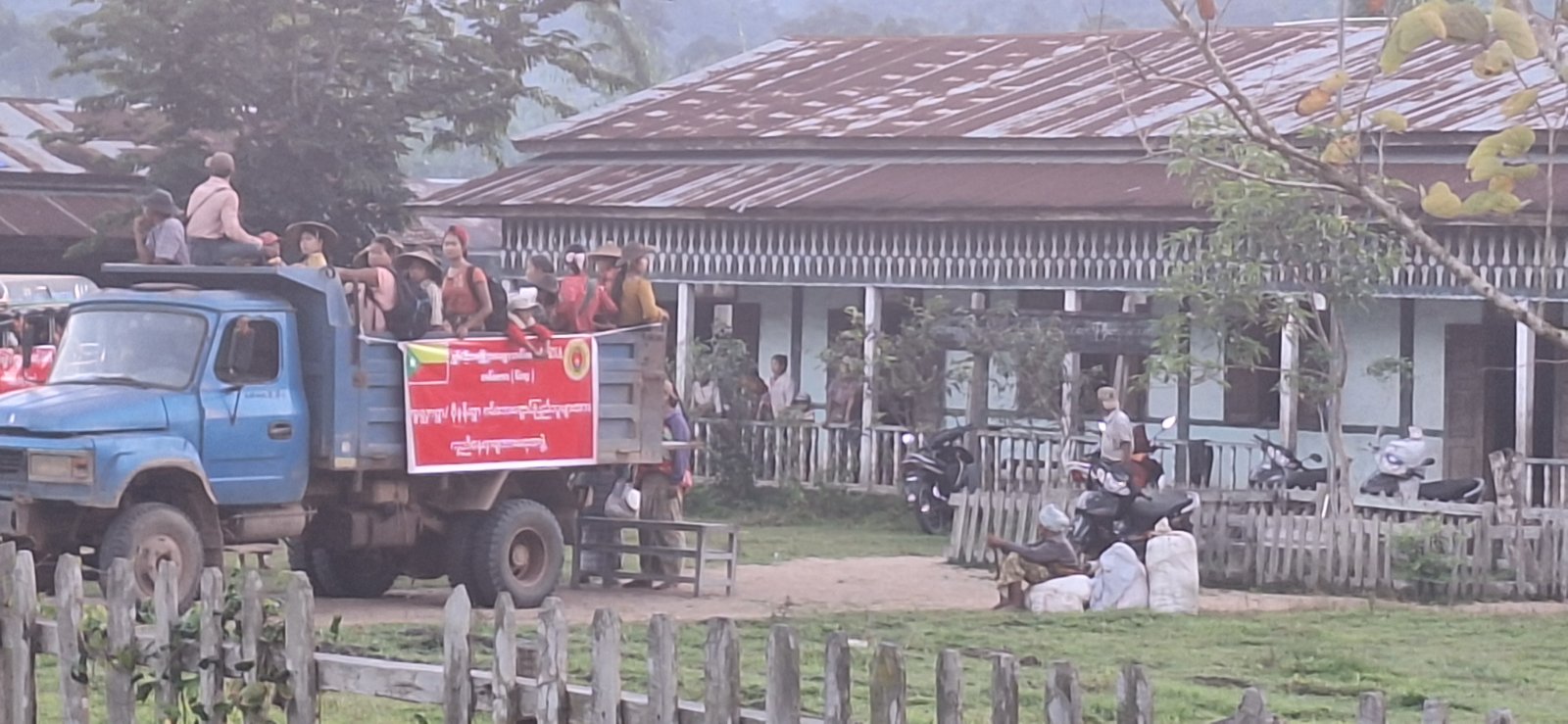 ဗန်းမောက် ကဒူးတိုက်ပွဲရှောင်များကို SNA က ကယ်ထုတ်